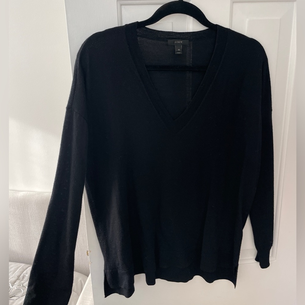 J Crew Classic V-Neck Sweater | Size: XS | Color: Black | 100% Merino Wool